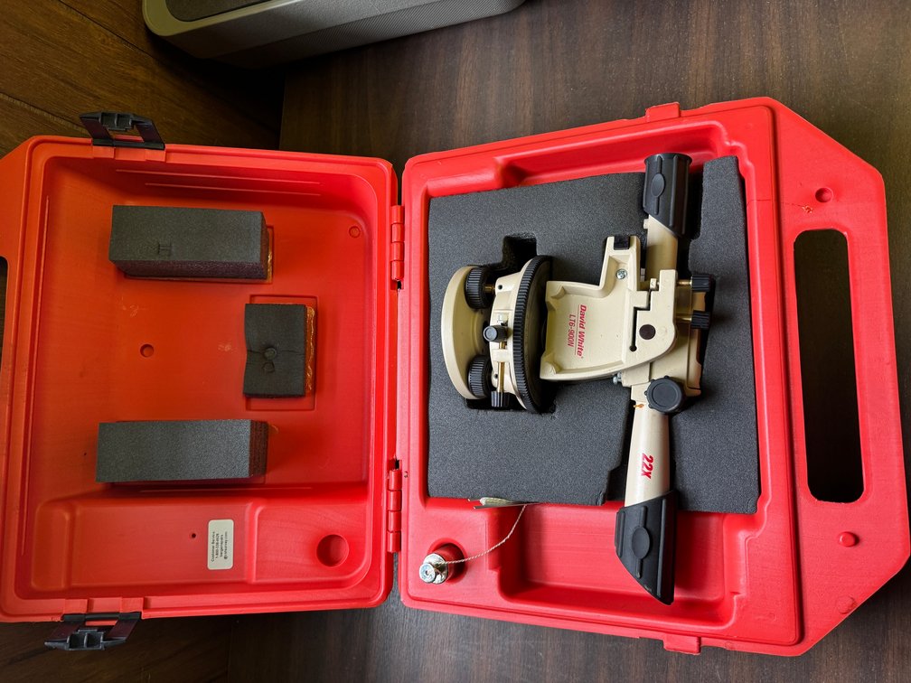 David White surveyor’s transit/level in protective carrying case