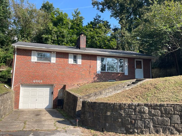 Image for Updated 3 Bedroom Brick Ranch in Charleston’s Westmoreland Area
