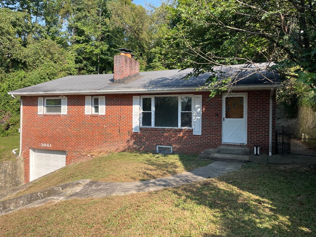 Image for Updated 3 Bedroom Brick Ranch in Charleston’s Westmoreland Area