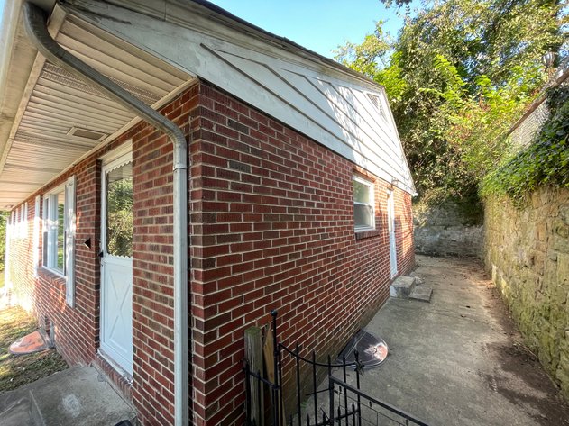 Image for Updated 3 Bedroom Brick Ranch in Charleston’s Westmoreland Area