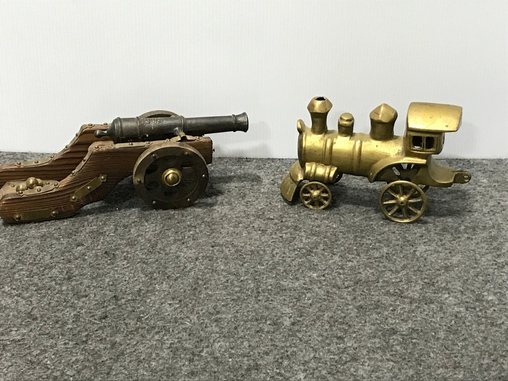 Spanish Canon Replica and Brass Train