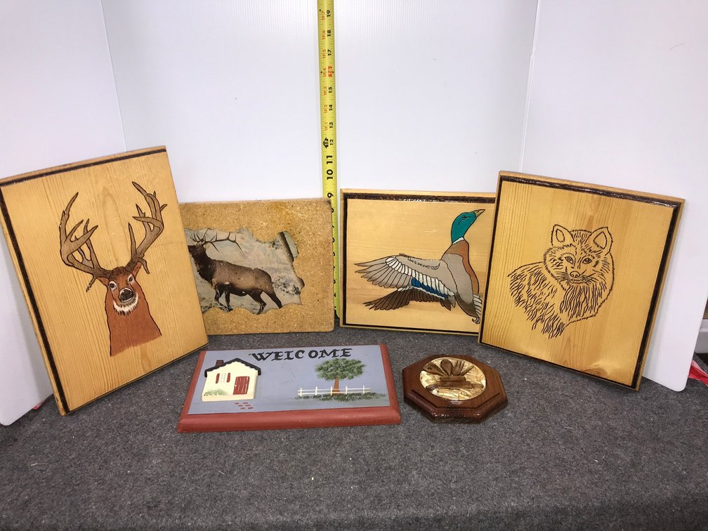 Wall Decorator Lot