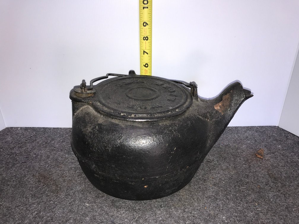 Gate Marked Cast Iron Tea Kettle