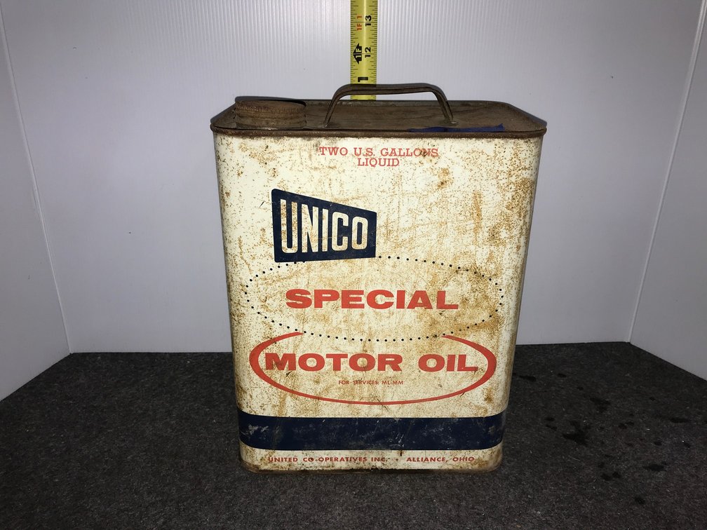 Unico 2 Gallon SAE 30 Motor Oil Can