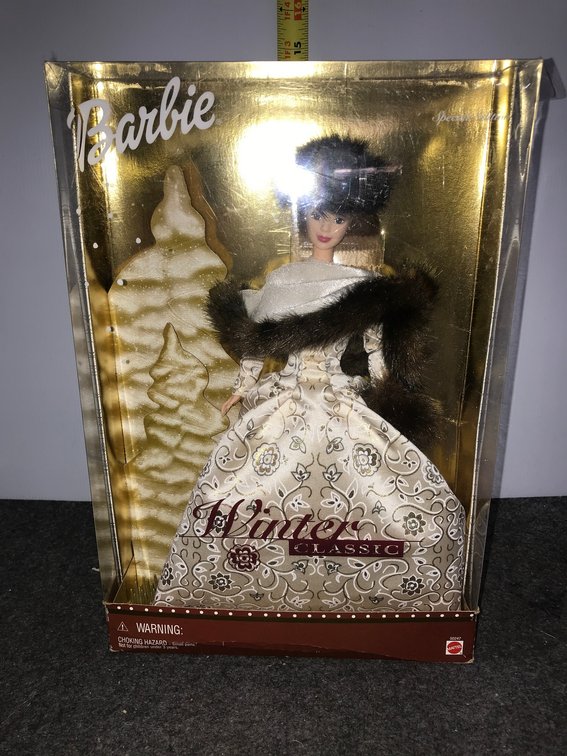 2001 Winter Classic Barbie NIB