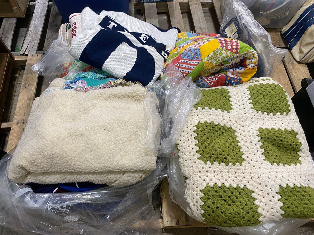 throws and blankets