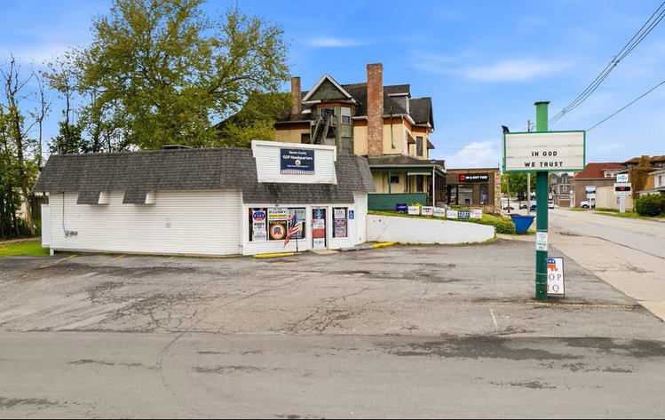 Image for High-Visibility Fairmont Commercial Property on Prime Corner Lot