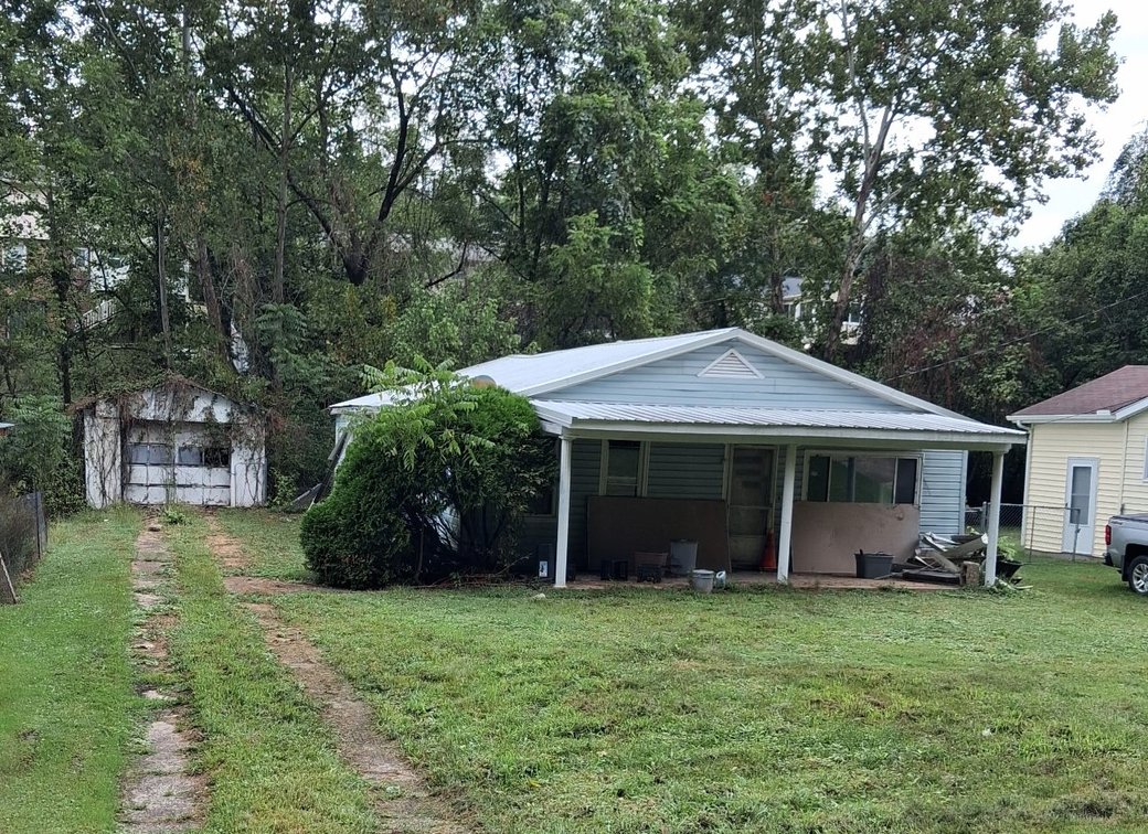 Image for Huntington 3-Bedroom Renovation Property Selling to the Highest Bidder
