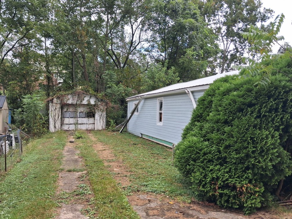Image for Huntington 3-Bedroom Renovation Property Selling to the Highest Bidder