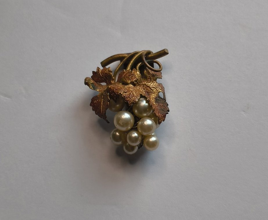 Victorian Era Fur Pin
