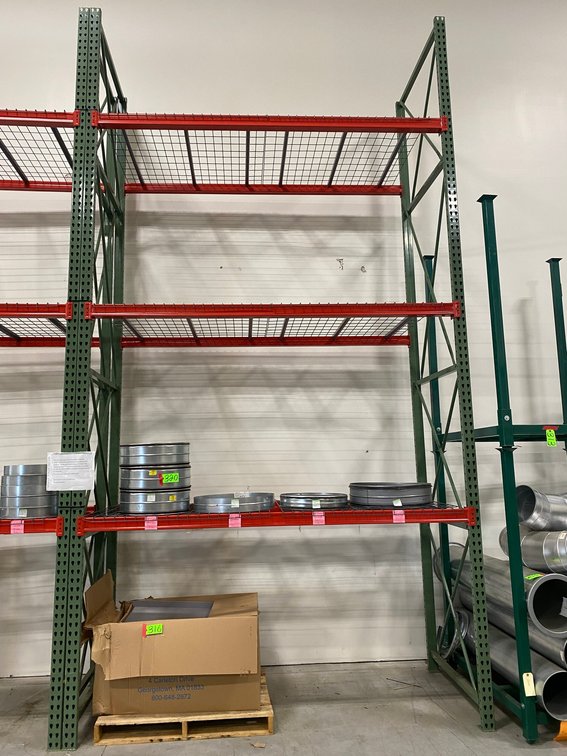 Shelving unit