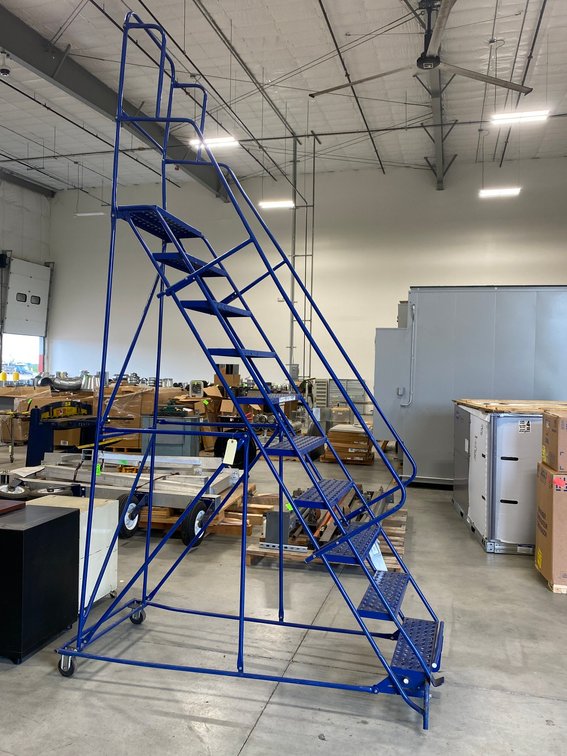 Louisville portable 10 step stairs-8'-OSHA certified