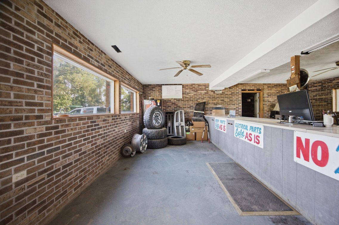 Image for 10+ Acre Commercial Property with Salvage License in Bridgeport