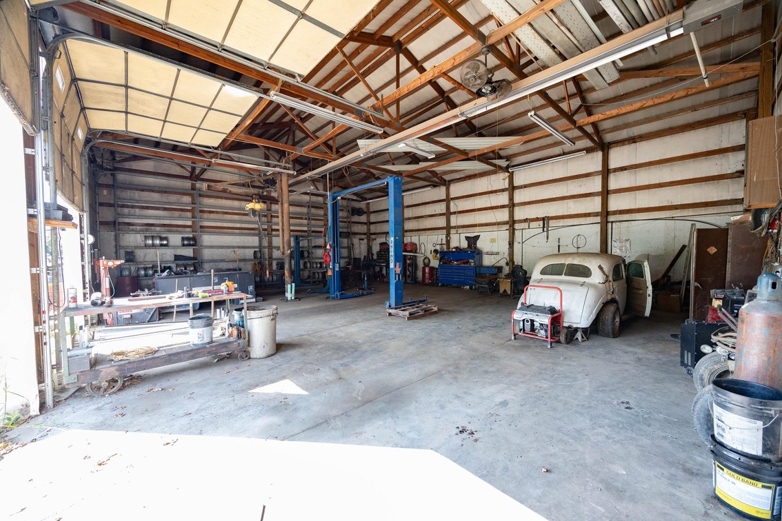 Image for 10+ Acre Commercial Property with Salvage License in Bridgeport