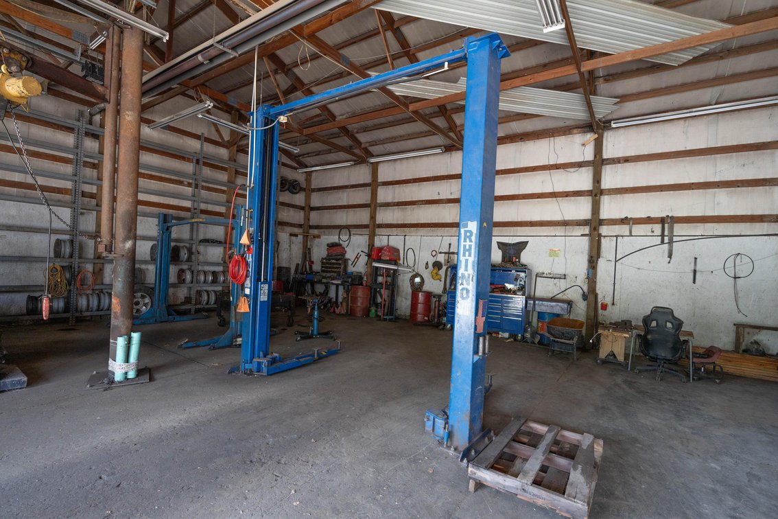 Image for 10+ Acre Commercial Property with Salvage License in Bridgeport