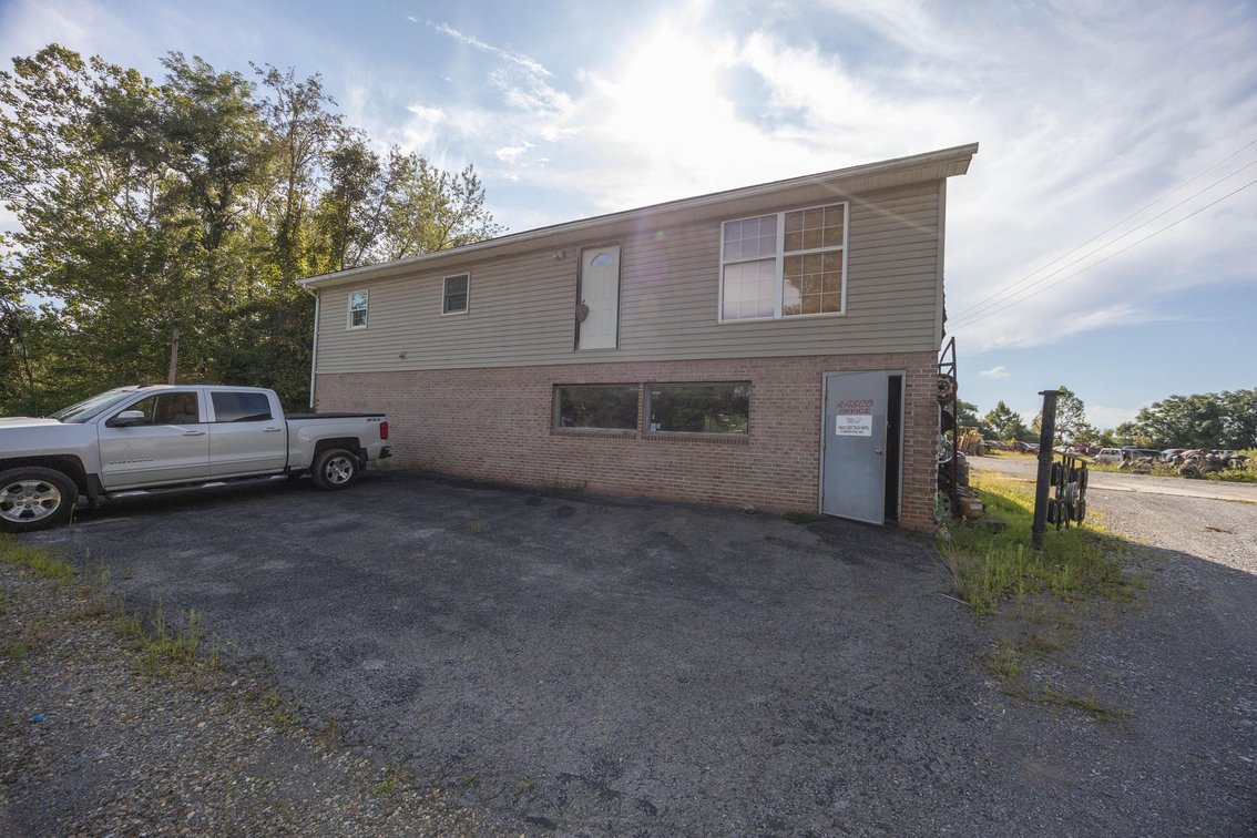 Image for 10+ Acre Commercial Property with Salvage License in Bridgeport