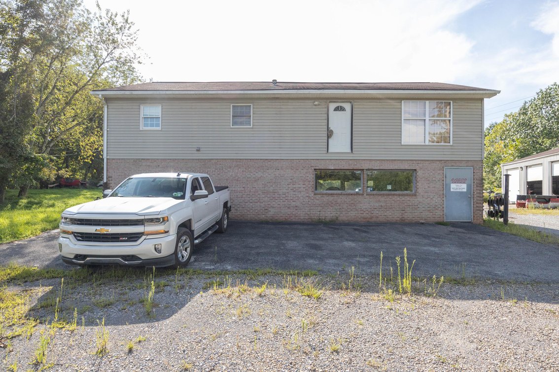 Image for 10+ Acre Commercial Property with Salvage License in Bridgeport