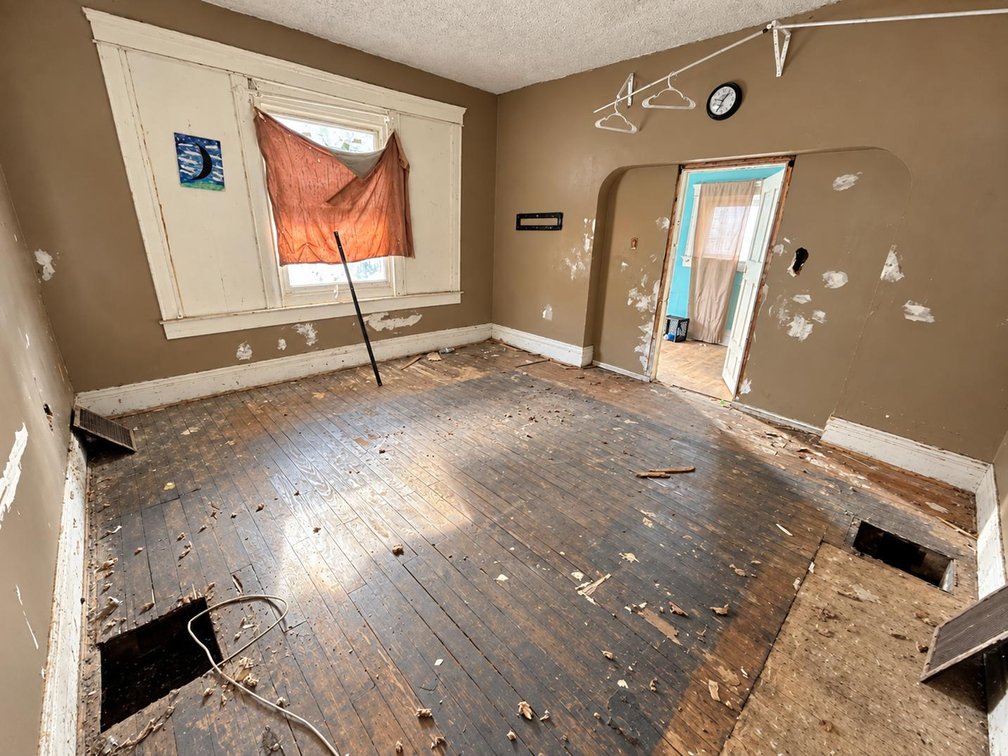 Image for SOLD - PORTSMOUTH RENOVATION PROJECT – 3 BEDROOM, 2 BATH HOME