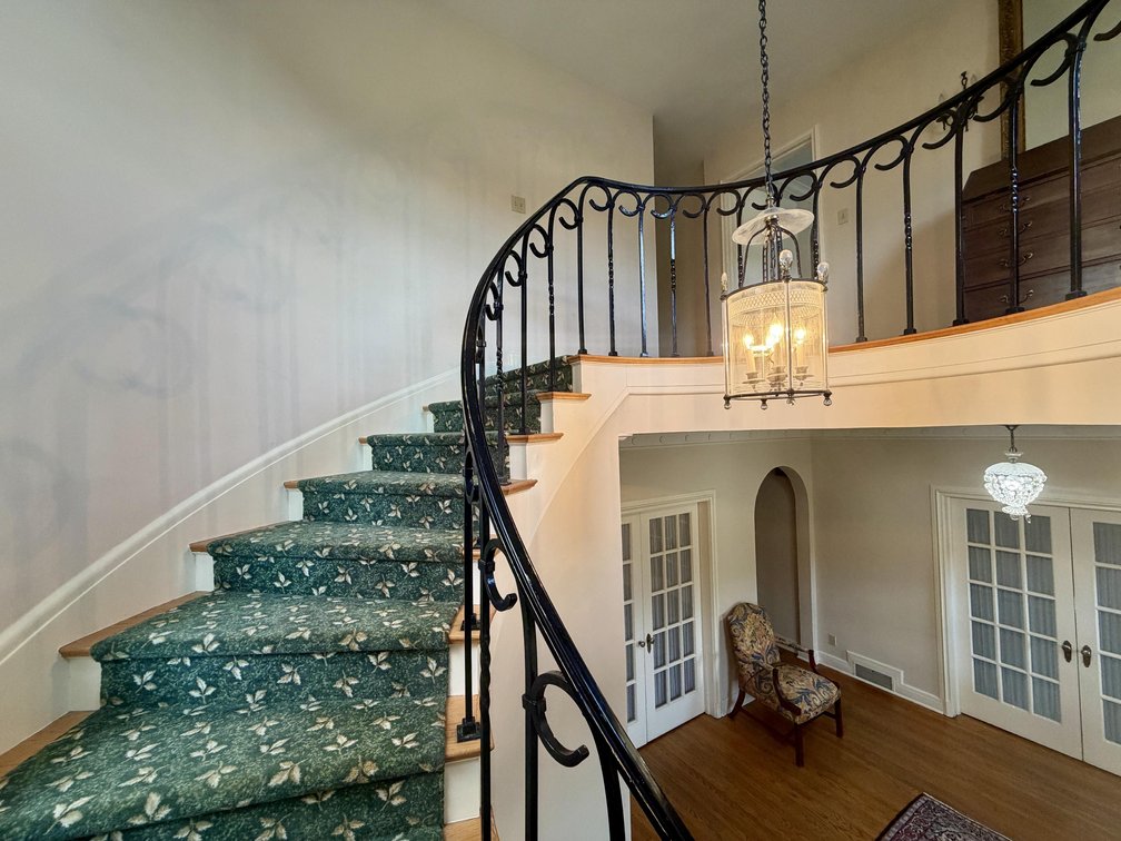 Image for Premier Landmark in the Capitol District on Kanawha Blvd