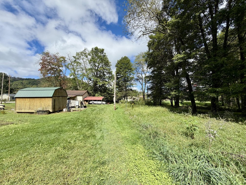 Image for 7 Prime Acres for Development Along US-19 in Summersville