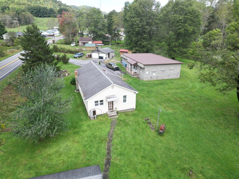 Image for 7 Prime Acres for Development Along US-19 in Summersville