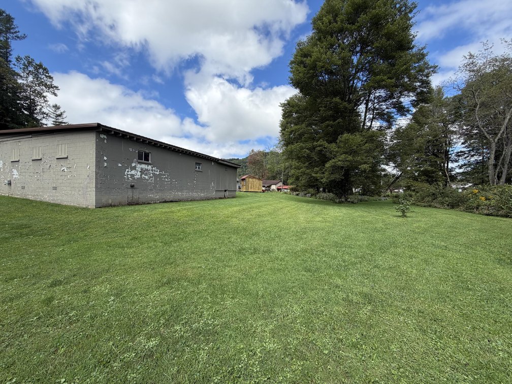 Image for 7 Prime Acres for Development Along US-19 in Summersville