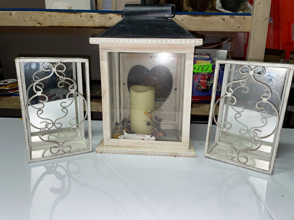 Lantern with battery candle, 2 decorative candleholders