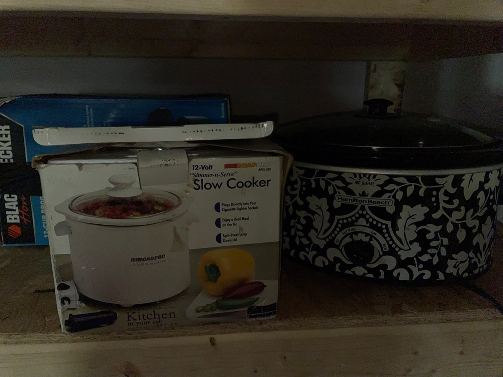 Hamilton Beach slow cooker, coffee pot, slow cooker