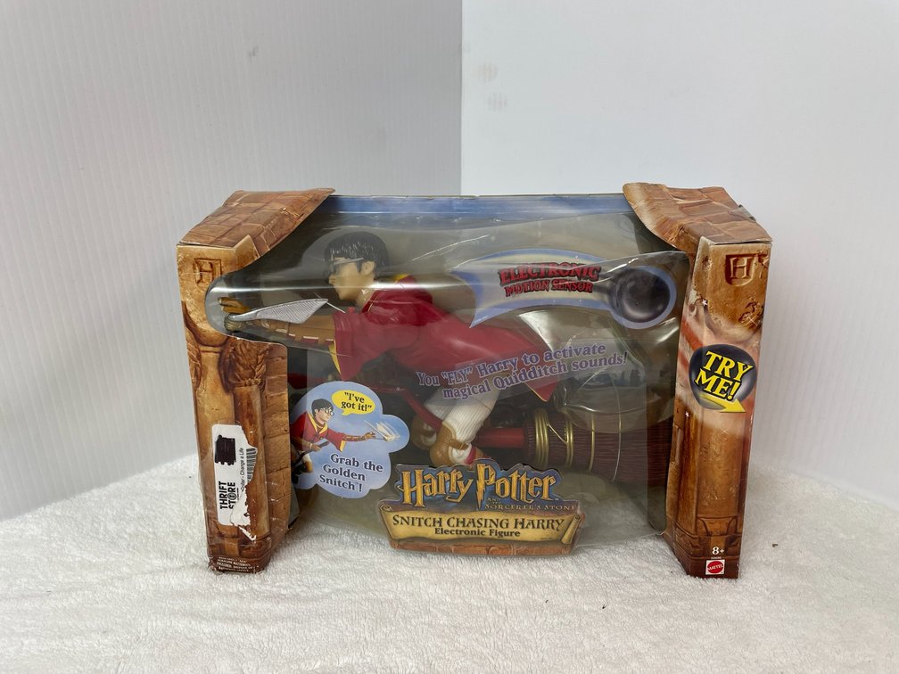 Harry Potter Snitch Chasing Harry electronic figure