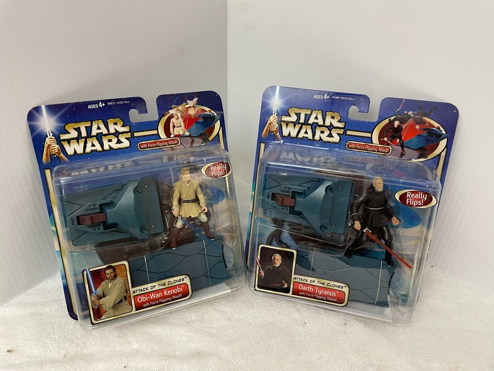 Star Wars-Obi-Wan Kenobi with Force-Flipping Attack, Darth Tyranus with Force-Flipping Attack