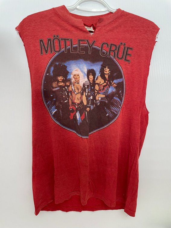 Vintage mid-80's Motley Crue tour t-shirt with sleeves removed-size L