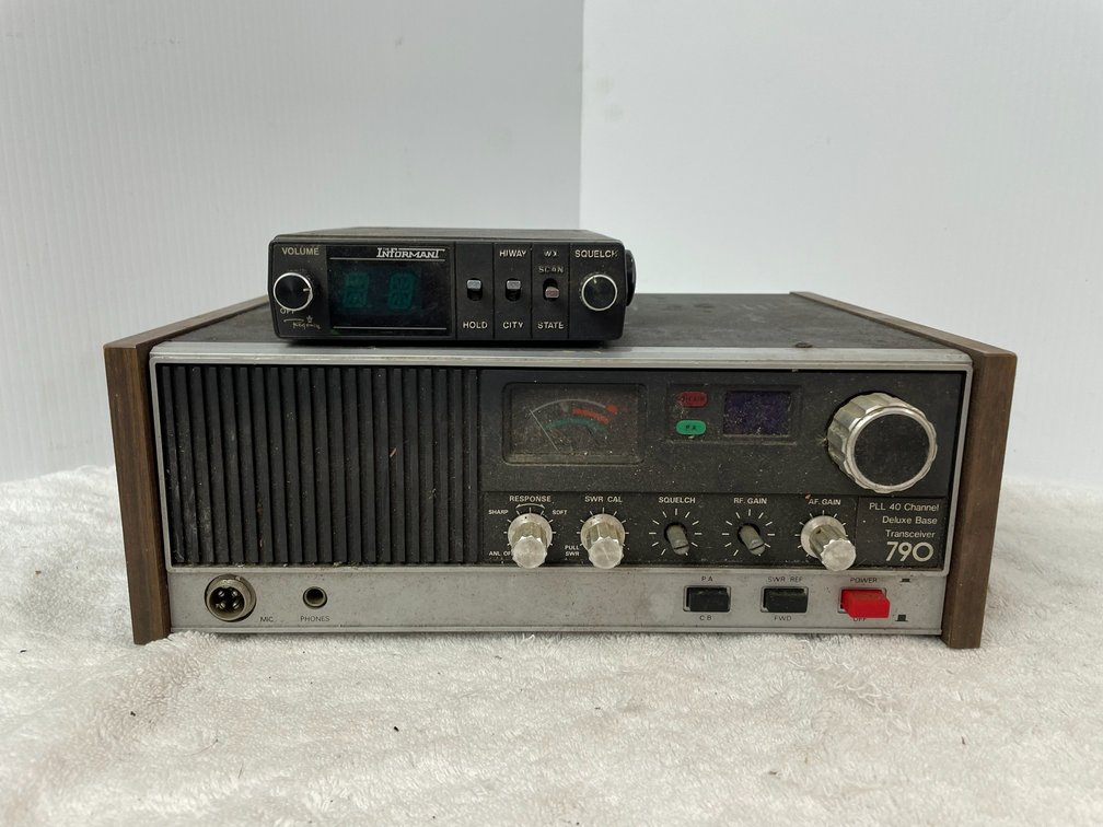 2 Citizen Band radios