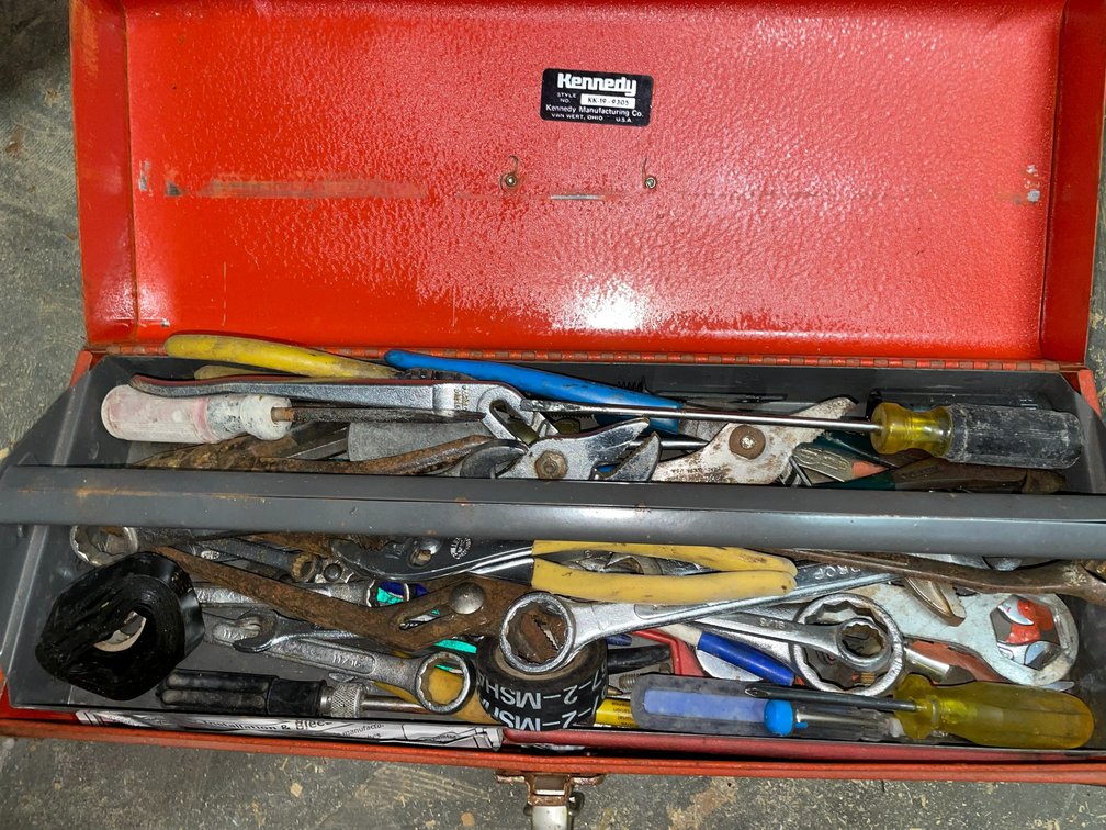 Kennedy toolbox-contents included