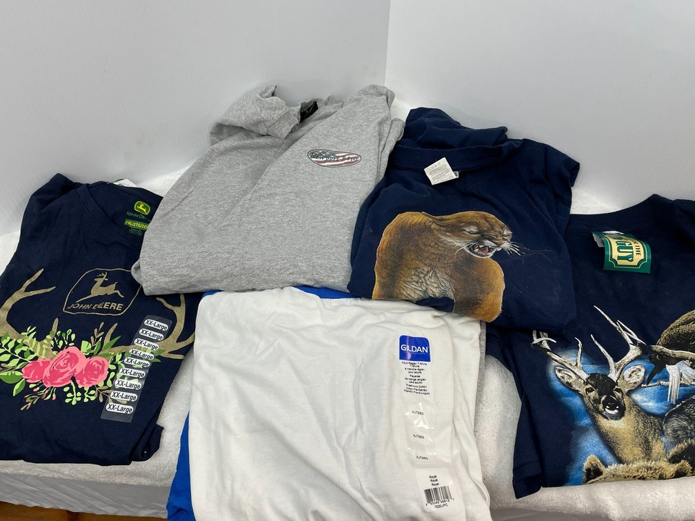 Approx. 6 t-shirts-various themes-outdoor, Wolf Eagle, Jaguar, John Deere, Newport Blue-sizes XL and XXL