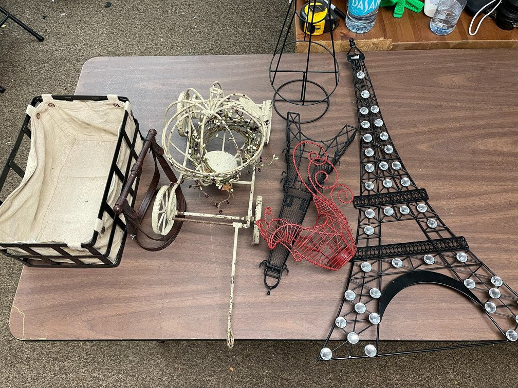 Decorative Metal Eiffel Towers, Wire Rooster & Carriage Decor