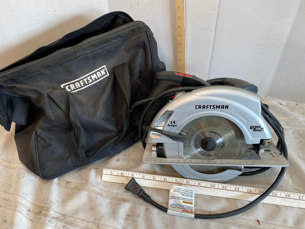 Craftsman 7 1/4 inch Circular Saw with Laser Track and Carrying Bag