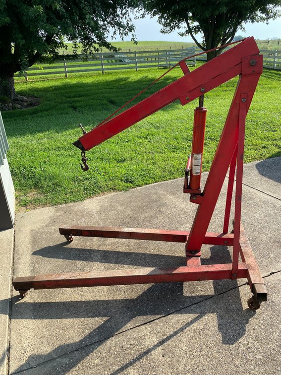 Heavy duty Universal Hydraulic Hoist on Wheels