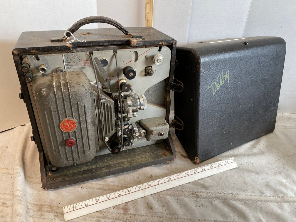 Devry bantam Model 14000-CA Projector