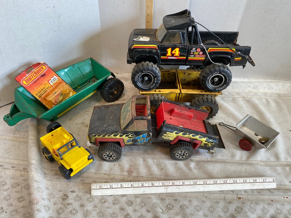 Tonka Trucks, Metal Dump Style Trailer  with NO Truck