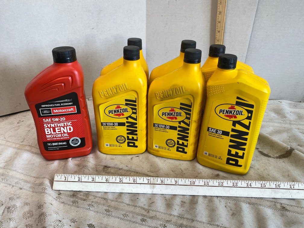 Pennzoil Motor Oil 4-Quarts 10W-30, 2-Quarts of SAE 30, Quart of Motorcraft 5W20