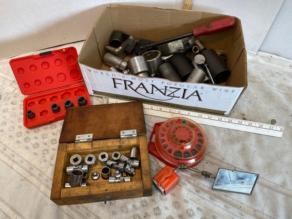Sockets, Mechanics Mirror, Nut Extractors