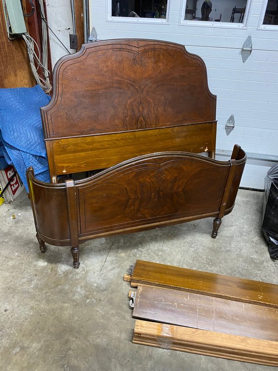 antique full size bedroom suite.