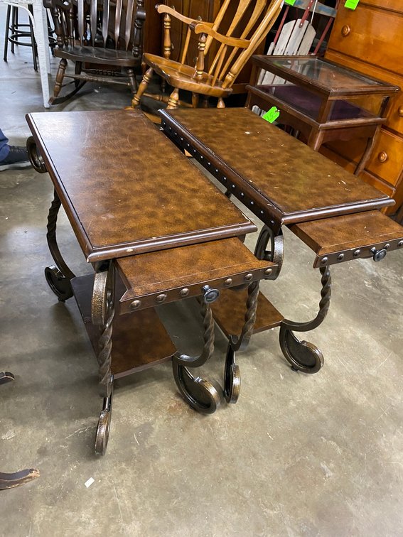 2-side tables Matching with Pull out Trays