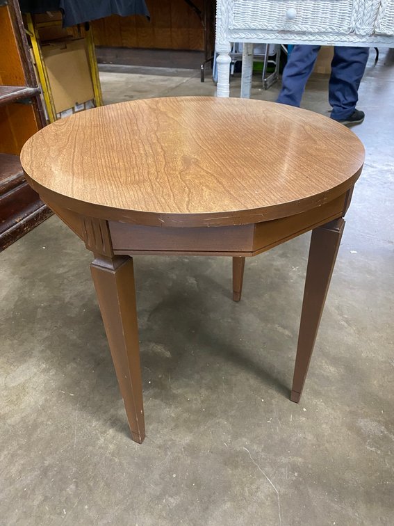 Round Lamp table