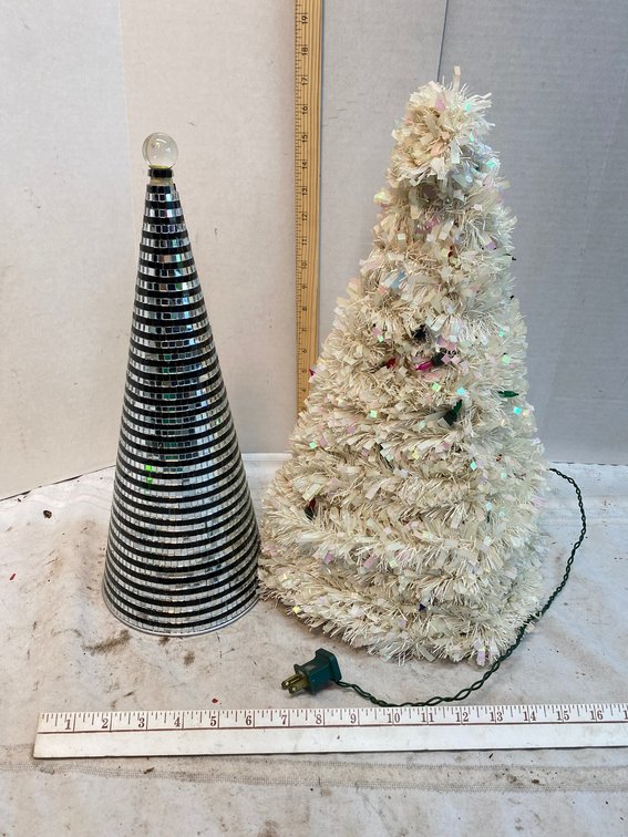 2-Christmas trees