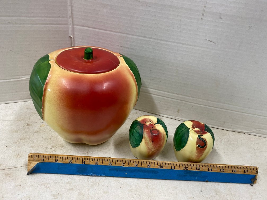Apple Canister with Salt and Pepper shaker