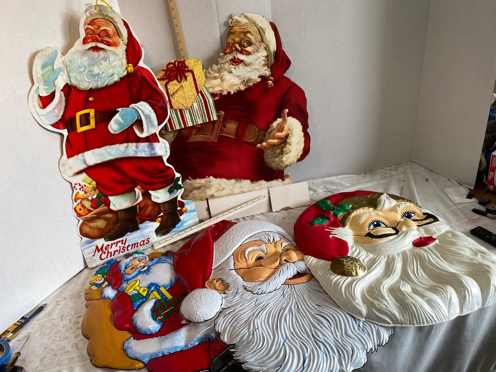 5-Santa Decorations,