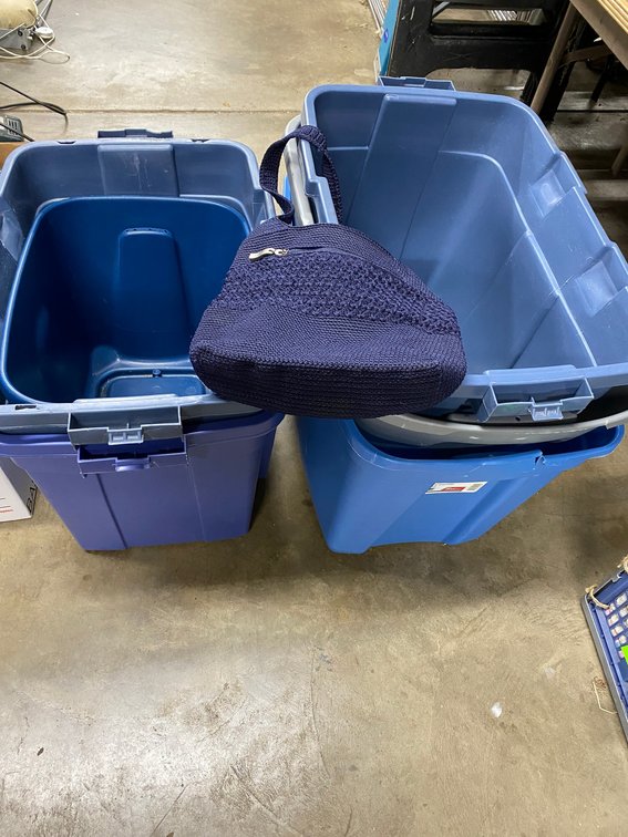 5-Empty Totes with NO Lids and a Purse