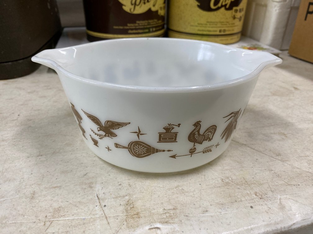 Pyrex Early American Bowl Marked 474,  1.5 Quart NO Lid