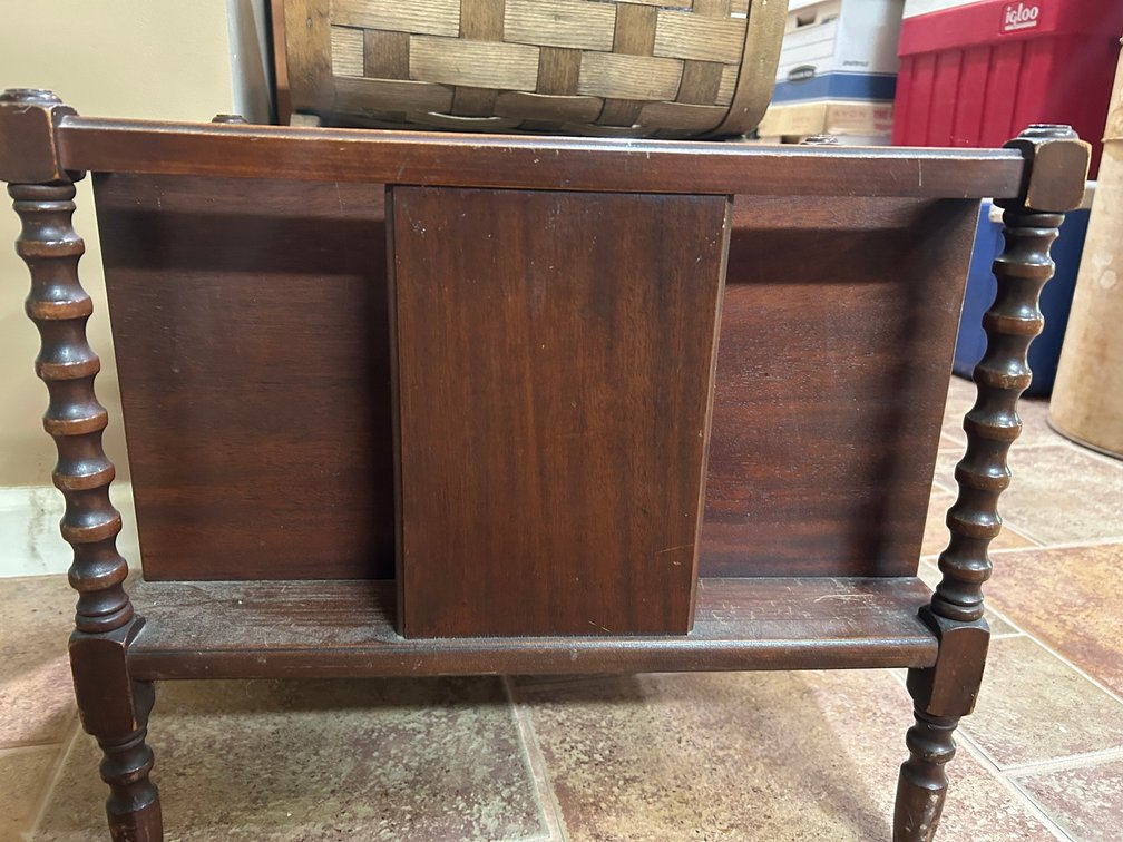 Early magazine stand